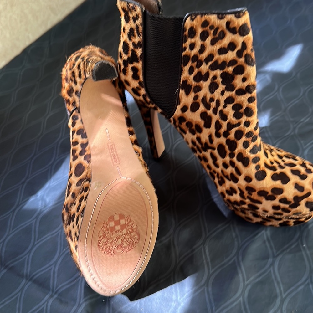 Heels - Picture 2 of 2
